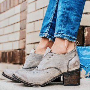 NIB Freebird Sadie Bootie in Ice